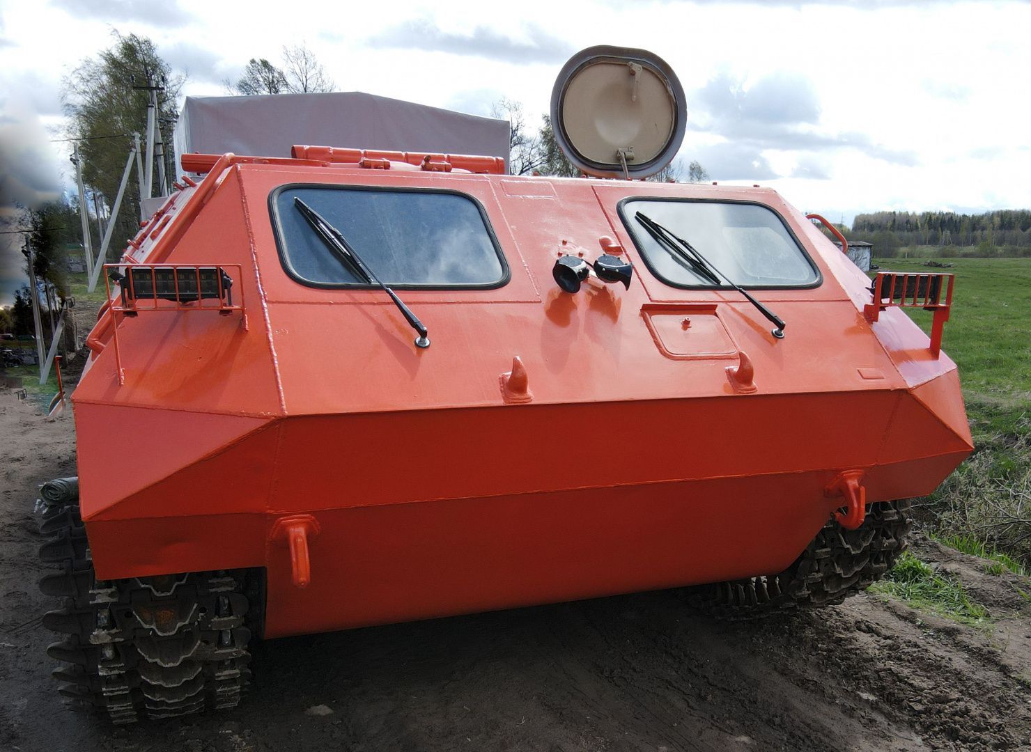 Вездеход ТГМ-2 (МТЛБУ) грузопассижарский с тентом
