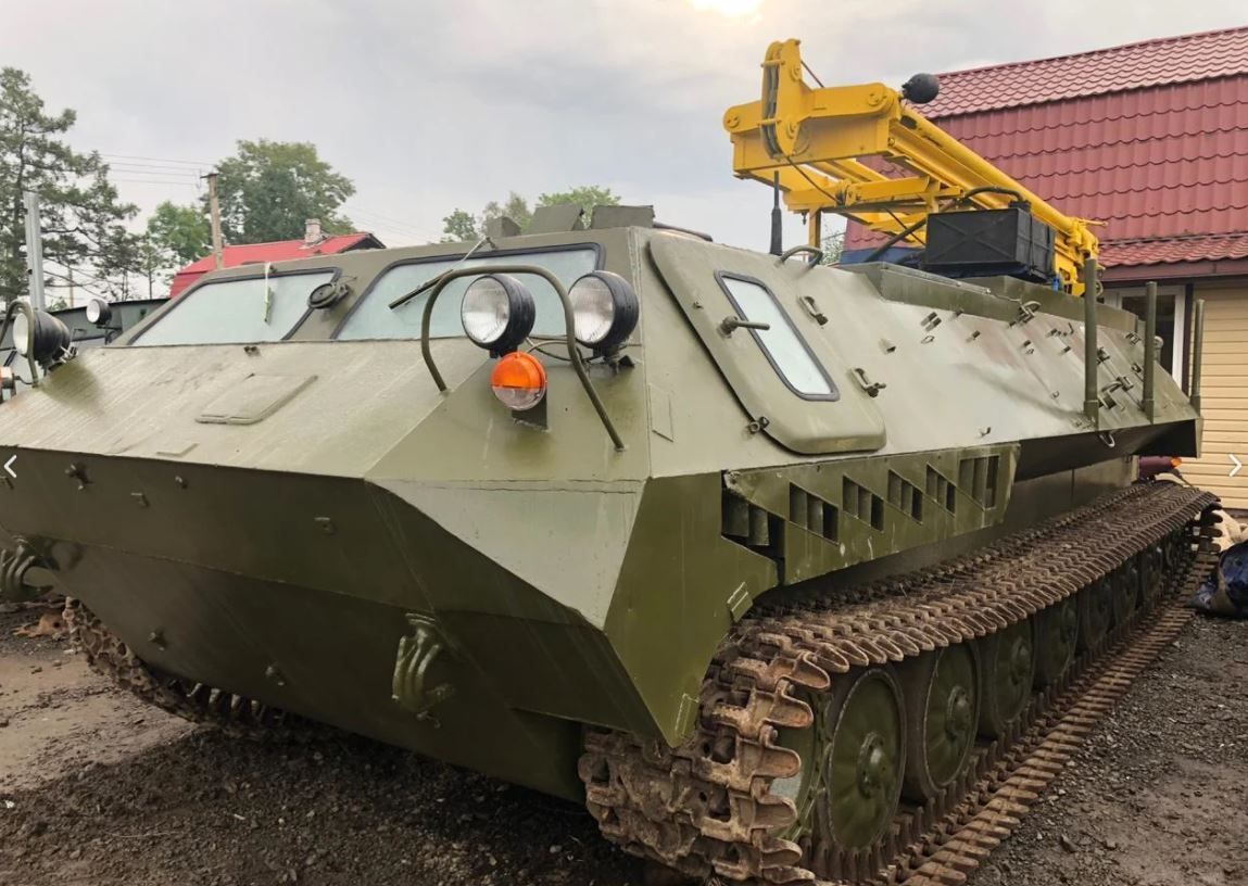 Вездеход ТГМ-2 (МТЛБУ) с буровой установкой