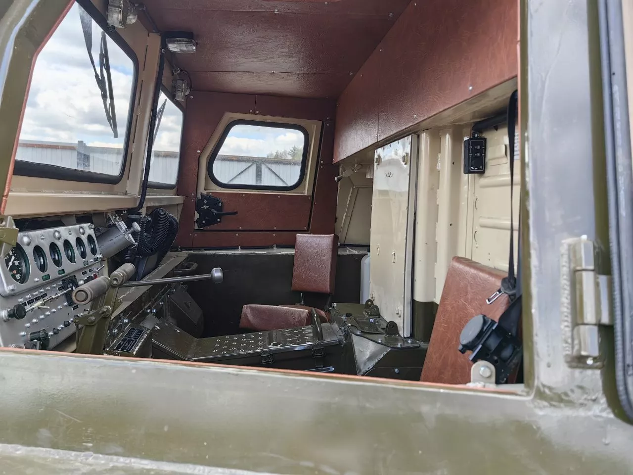 Вездеход ТГМ-1 (МТЛБ) цельнометаллический